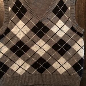 Sweater vest